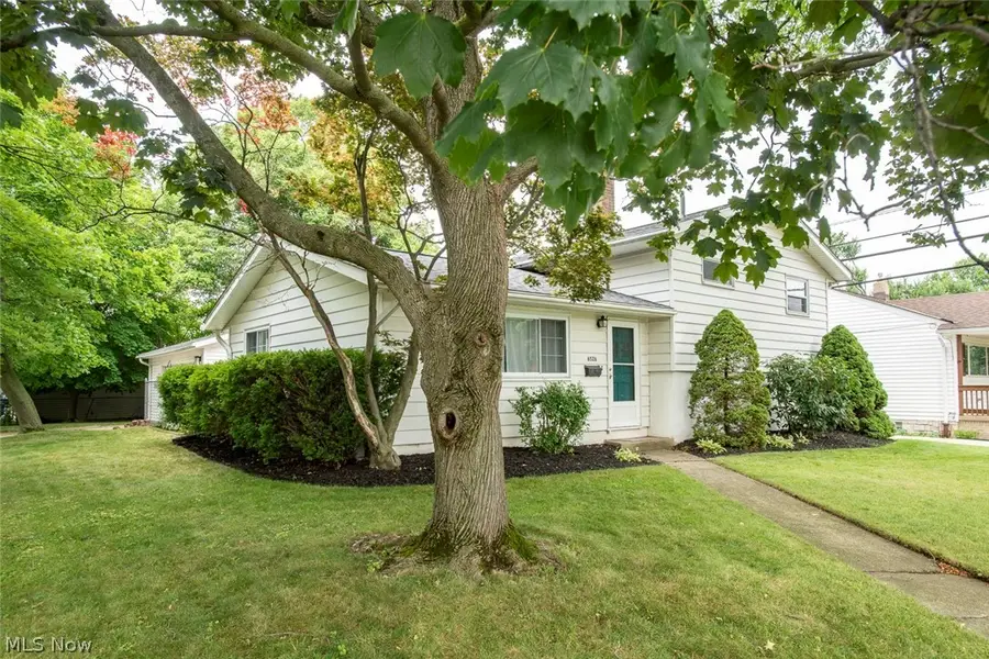 6526 Stonecrest Drive, Brook Park, OH 44142 - #2