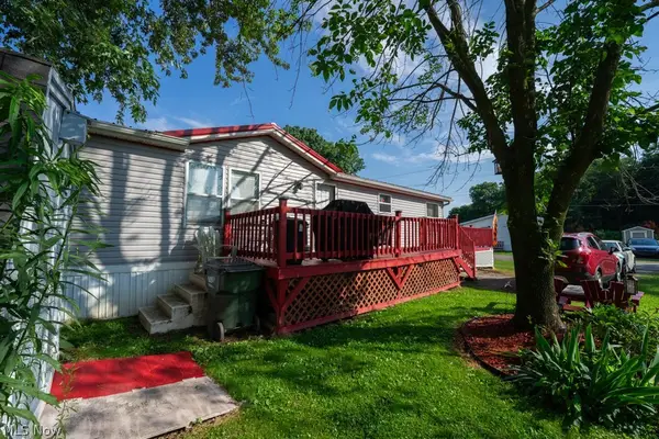 112 Evergreen Lane #112, Apple Creek, OH 44606