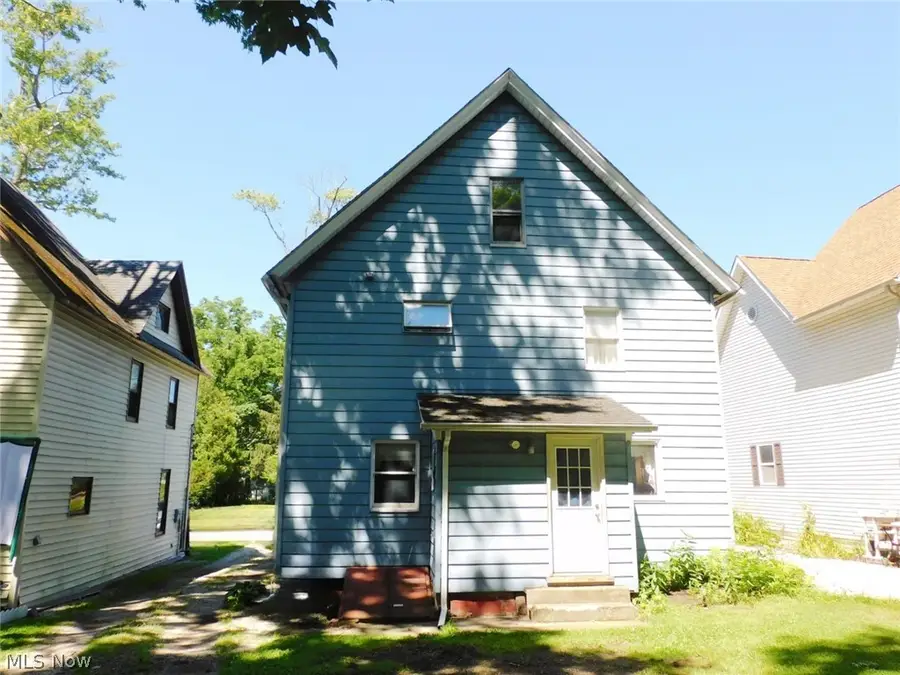 448 Harbor Street, Conneaut, OH 44030 - #2