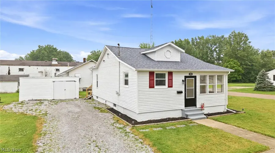 355 N 12th Street, Sebring, OH 44672 - #2