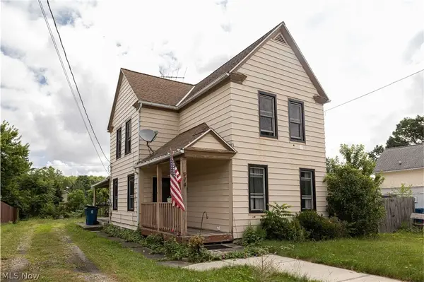 974 Chestnut Street, Grafton, OH 44044
