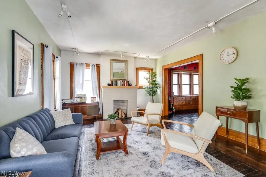 894 Elmore Avenue, Akron, OH 44302 - #2
