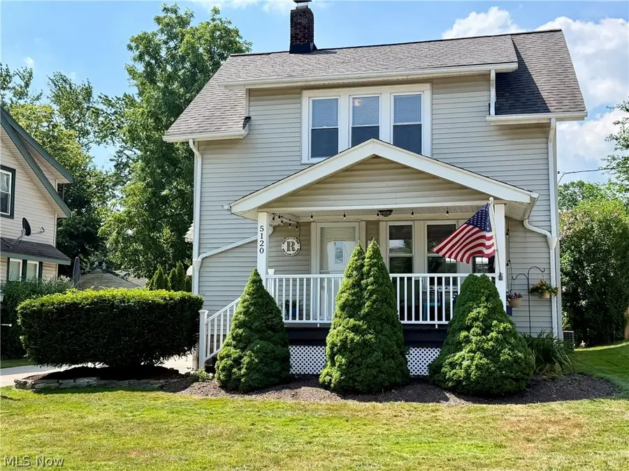 5120 Oakmont Drive, Lyndhurst, OH 44124 - #2