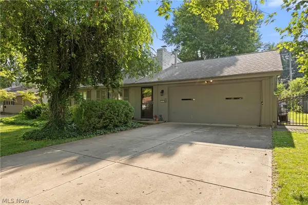 231 Sunset Drive, Berea, OH 44017