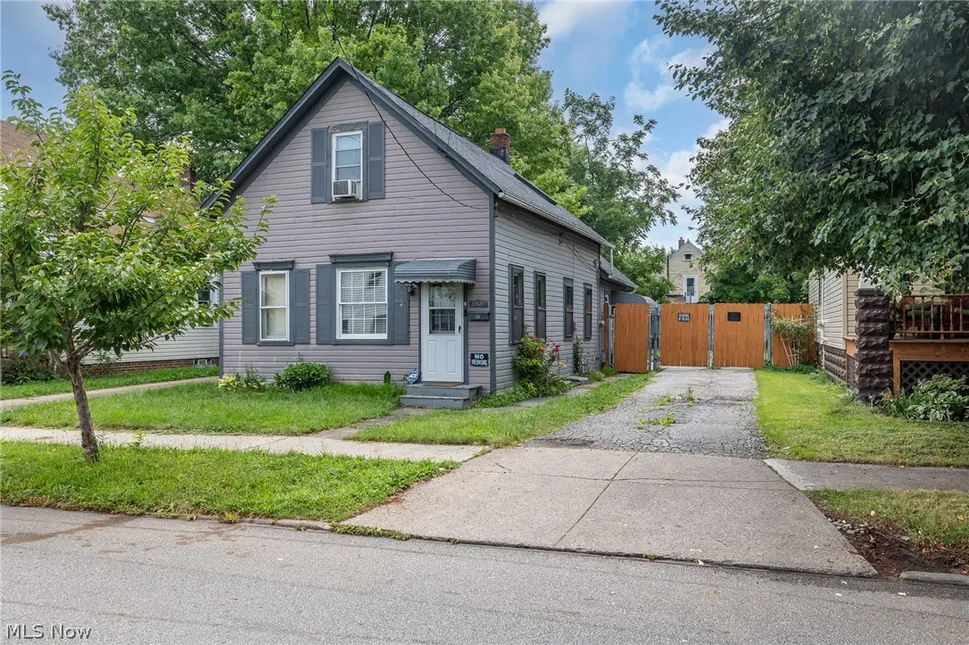 3521 W 49th Street, Cleveland, OH 44102 - #1
