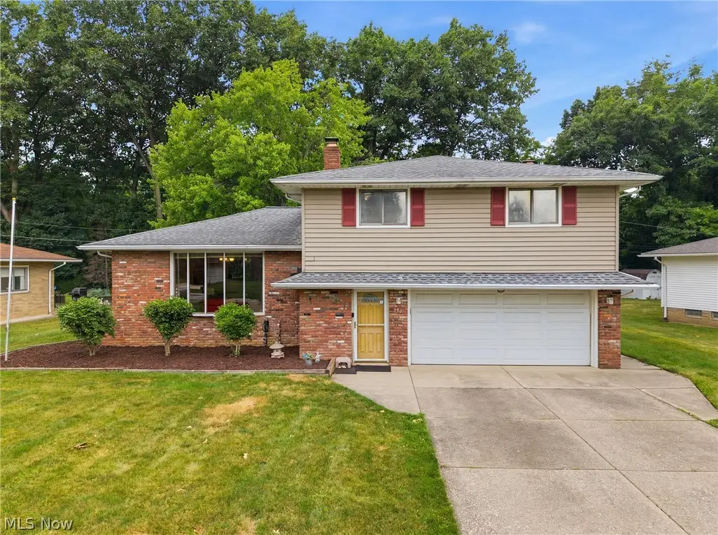 1351 N Circle View Drive, Seven Hills, OH 44131 - #1