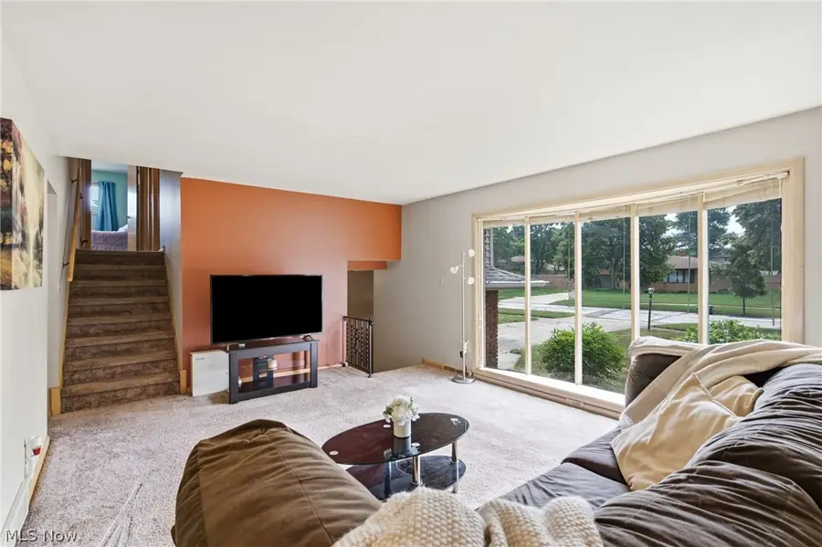 1351 N Circle View Drive, Seven Hills, OH 44131 - #3