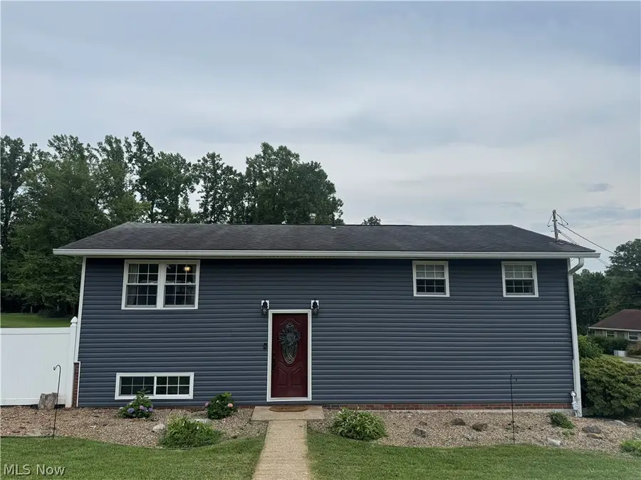 14 Maple Drive, Williamstown, WV 26187 - #2