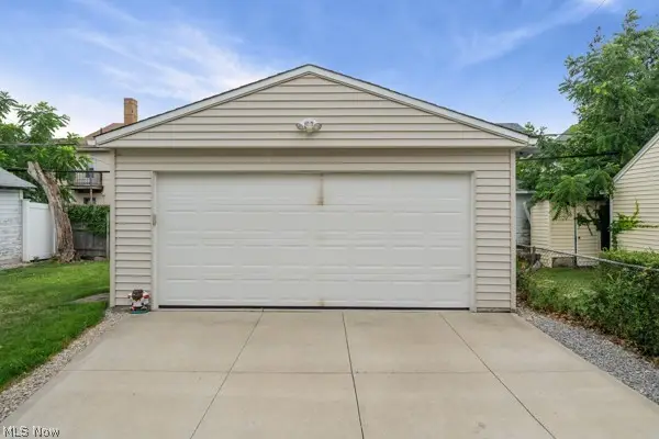 2067 Wascana Avenue, Lakewood, OH 44107 - #2