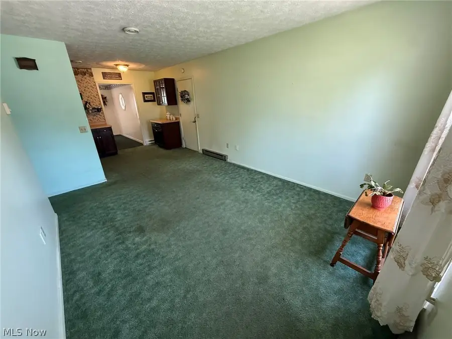 1019 Gordon Ne Square, Bolivar, OH 44612 - #3