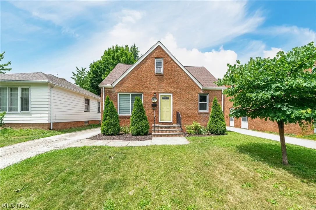 5934 Deering Avenue, Parma Heights, OH 44130 - #1