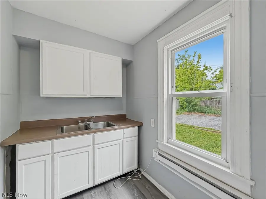 3257 Woodbridge Avenue, Cleveland, OH 44109 - #3