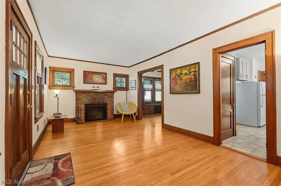 1506 Parkgate Avenue, Akron, OH 44313 - #3