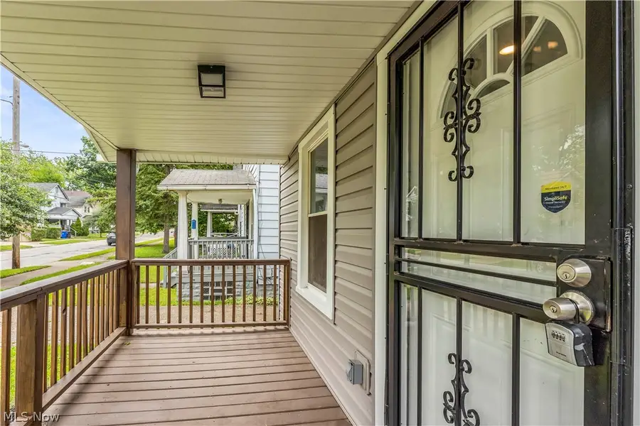 9518 Nelson Avenue, Cleveland, OH 44105 - #3