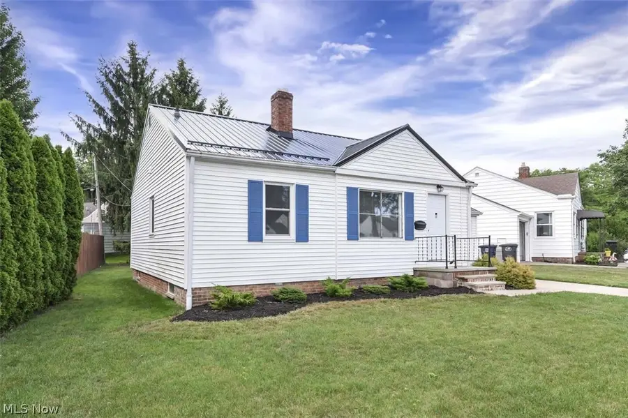 5136 Bridgewater Road, Lyndhurst, OH 44124 - #2