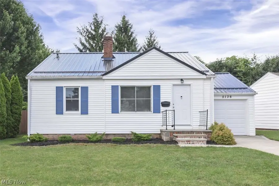 5136 Bridgewater Road, Lyndhurst, OH 44124 - #3
