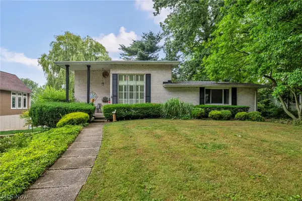 8247 Lake Shore Boulevard, Mentor, OH 44060