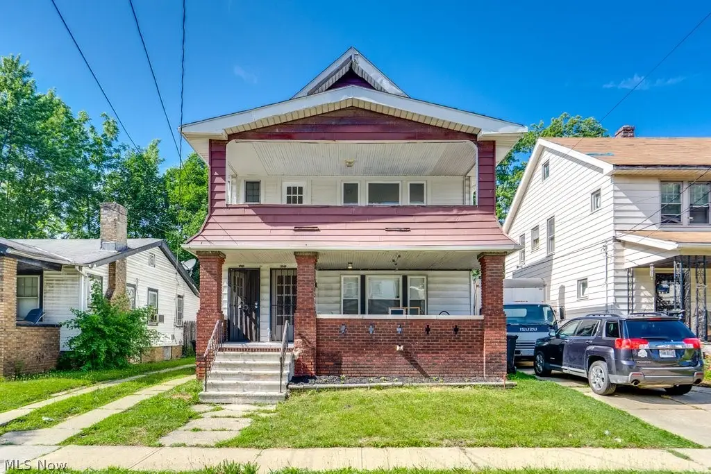 15711 Grovewood Avenue, Cleveland, OH 44110 - #1