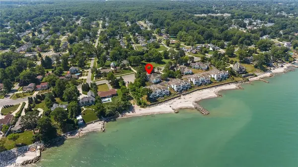 3771 E Lake Road, Sheffield Lake, OH 44054