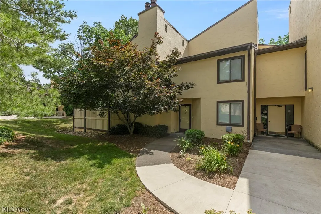 1028 Hampton Ridge Drive, Akron, OH 44313 - #1