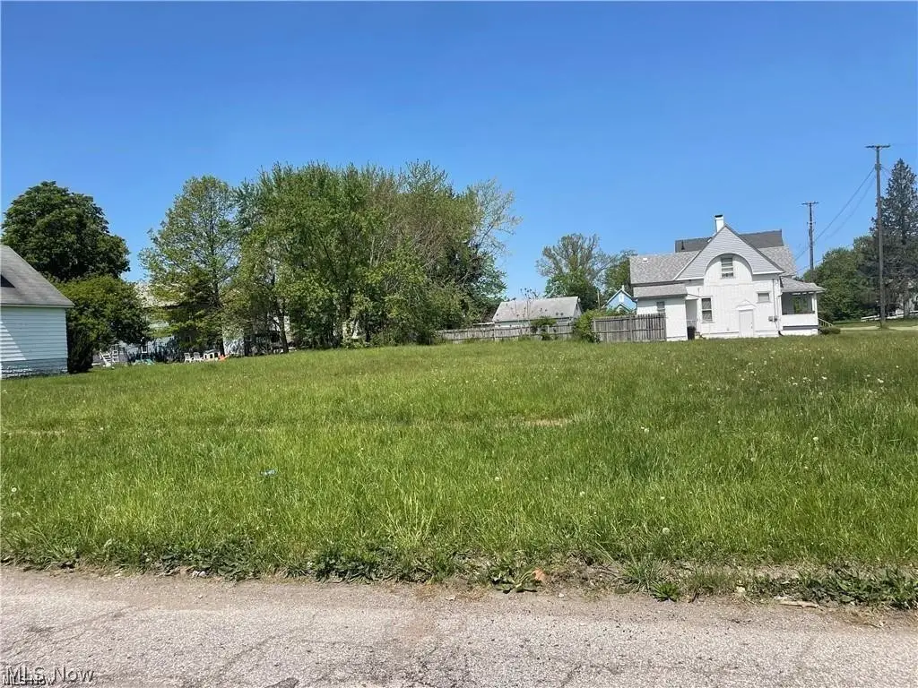 505 W 36th Street, Ashtabula, OH 44004 - #1