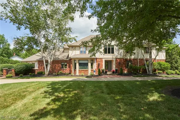 3611 N Fork Drive, Bath, OH 44333