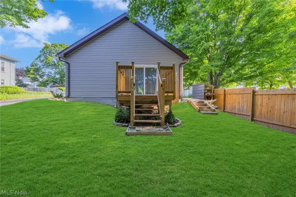 716 W Clark Street, East Palestine, OH 44413