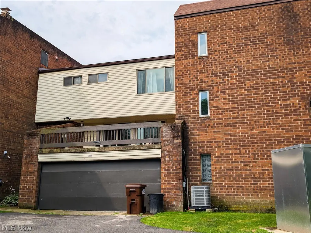 2069 Penguin Avenue, Akron, OH 44319 - #1