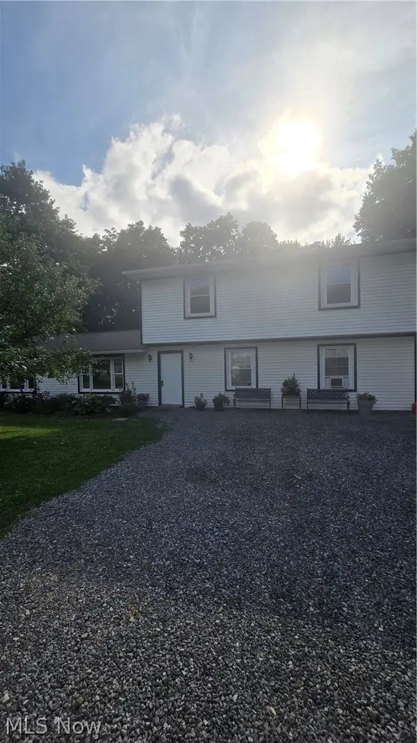 12775 Vincent Drive, Mantua, OH 44255