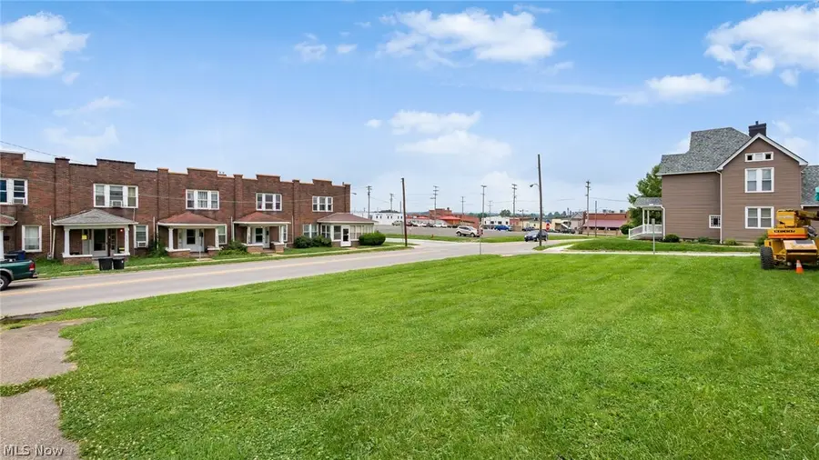 1102 Gaston Avenue, Cambridge, OH 43725 - #3
