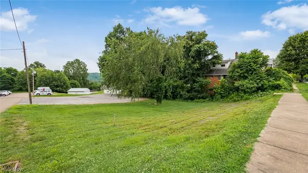930 Gaston Avenue, Cambridge, OH 43725