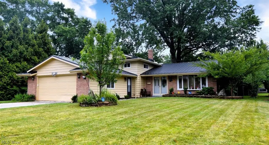 26673 Sudbury Drive, North Olmsted, OH 44070 - #2