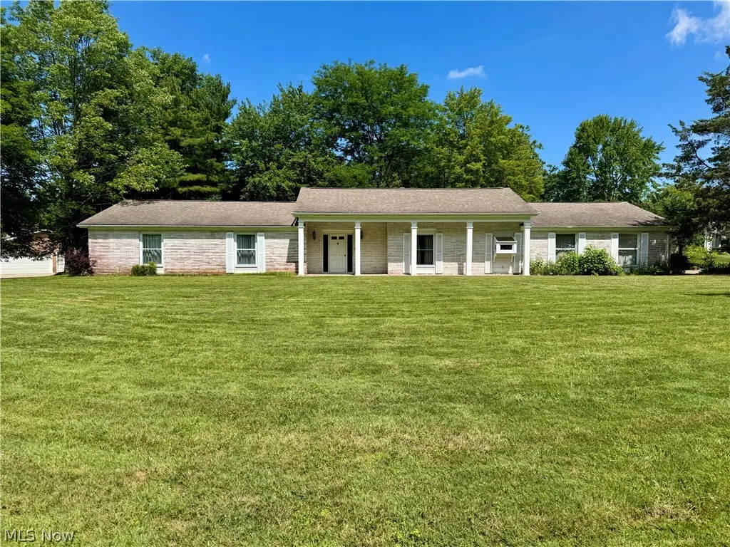2838 Forest Lane, Willoughby Hills, OH 44094 - #1