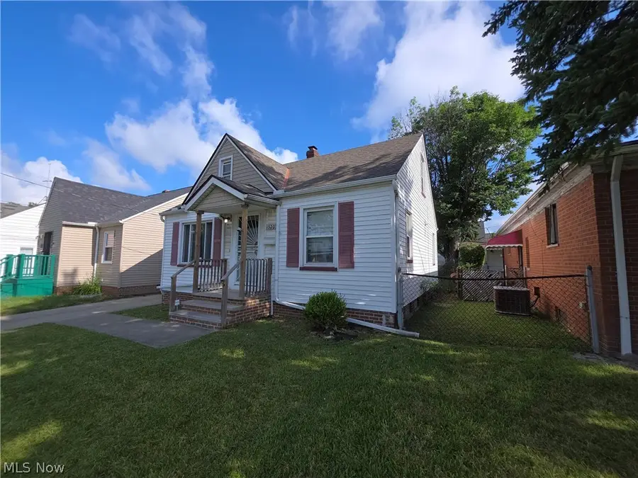 15205 Harvard Avenue, Cleveland, OH 44128 - #2