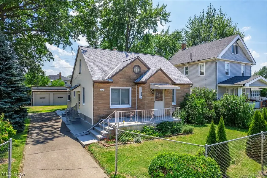 2124 E 28th Street, Lorain, OH 44055 - #2