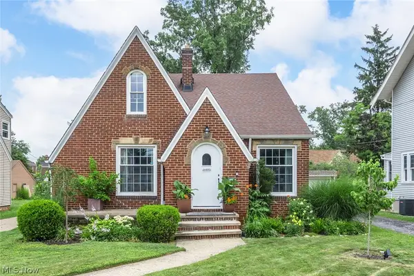 16800 Pilgrim Avenue, Cleveland, OH 44111