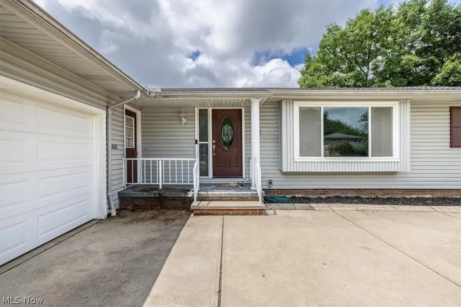 6966 Anthony Lane, Parma Heights, OH 44130 - #2