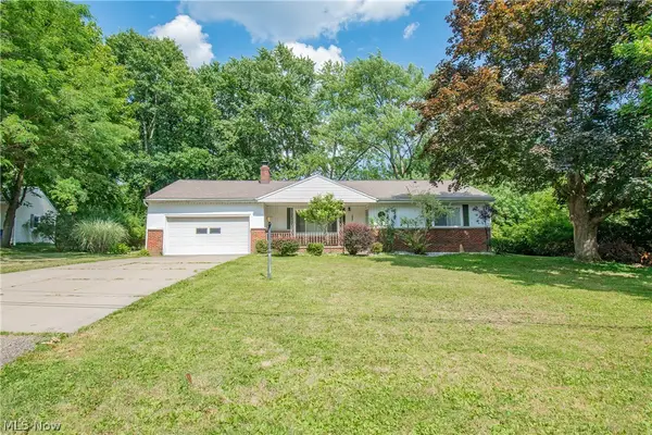 2951 Stanley Road, Fairlawn, OH 44333