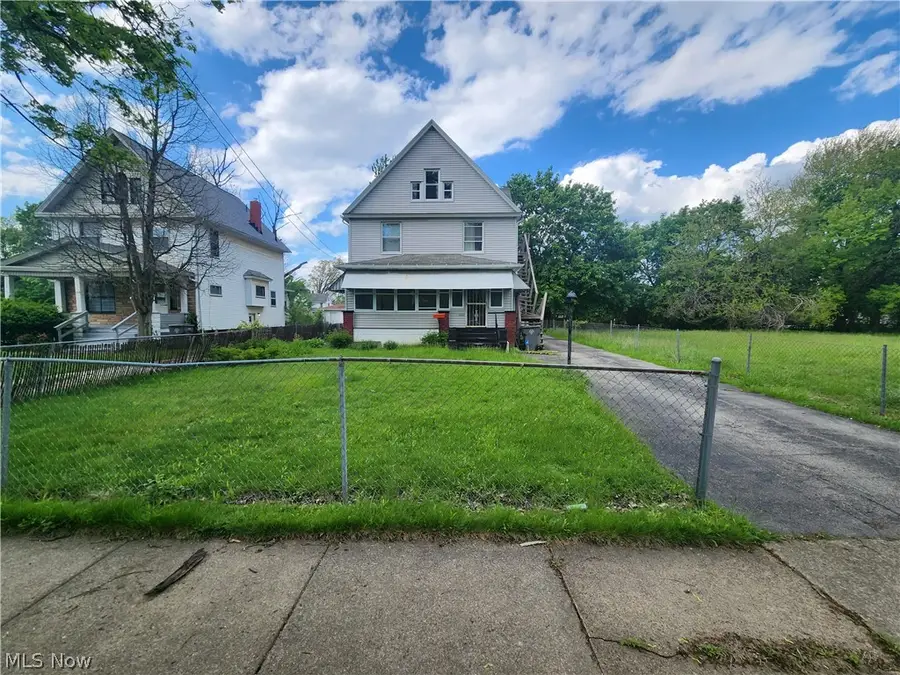 160 W Laclede Avenue, Youngstown, OH 44507 - #2