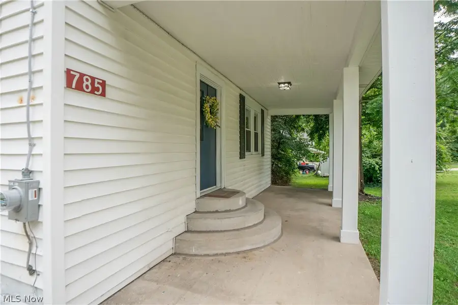 785 Chenoweth Extension, Akron, OH 44319 - #3