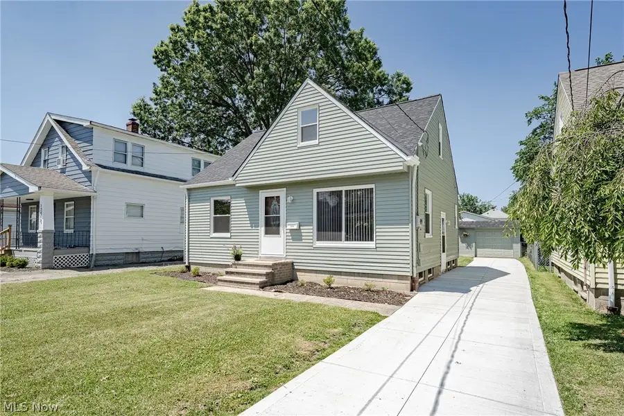 12408 Sprecher Avenue, Cleveland, OH 44135 - #2