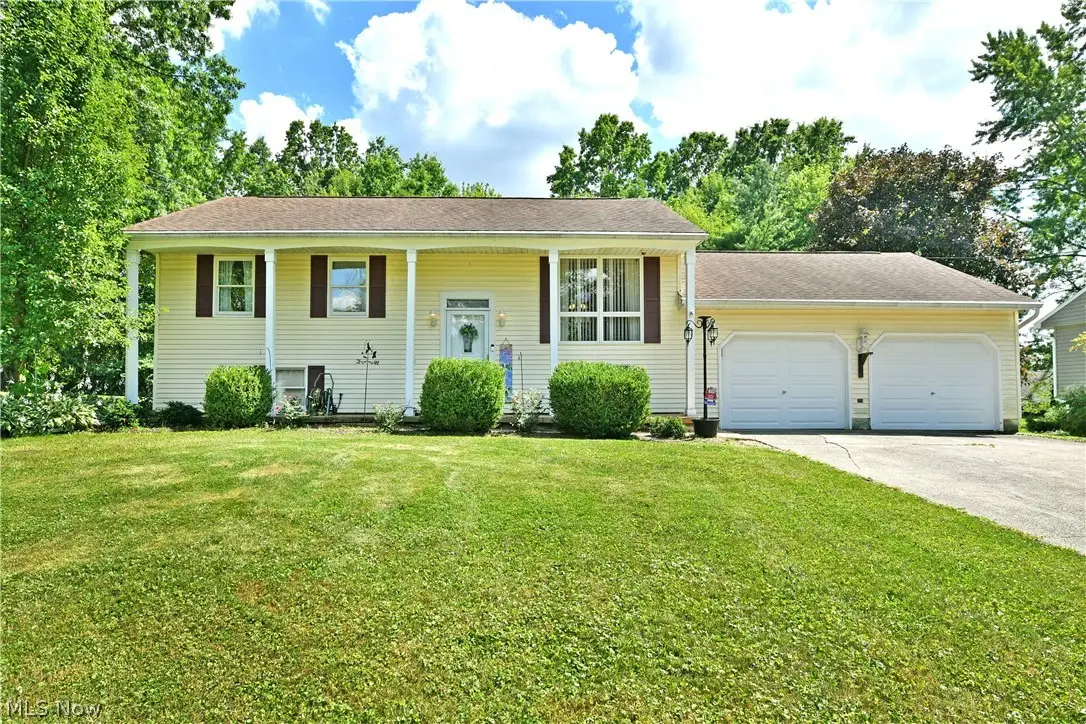 8350 Venice Heights Ne Drive, Warren, OH 44484 - #1