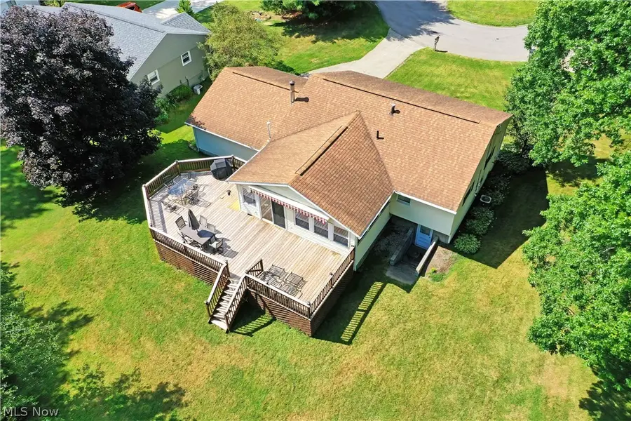 8350 Venice Heights Ne Drive, Warren, OH 44484 - #2
