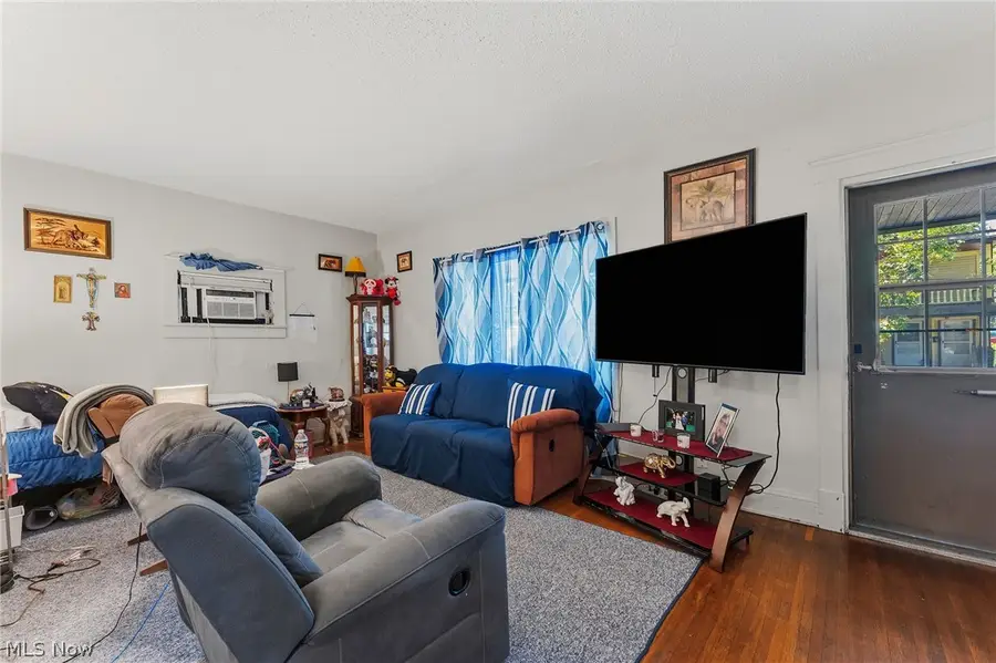 3903 W 32, Cleveland, OH 44109 - #3