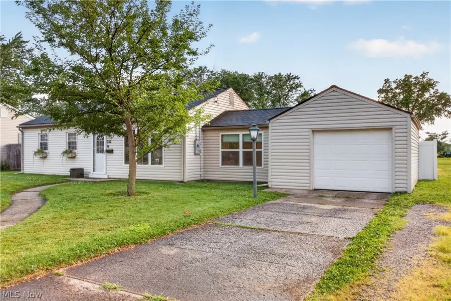 382 Marseilles Avenue, Elyria, OH 44035 - #2