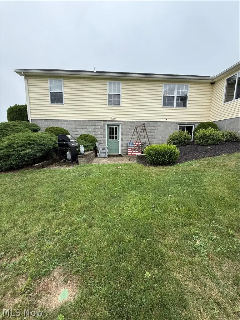 49208 Hickman Rd, East Liverpool, OH 43920 - #3