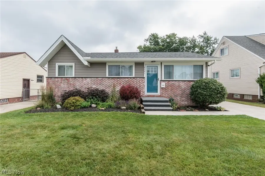 6391 Almont Drive, Brook Park, OH 44142 - #2
