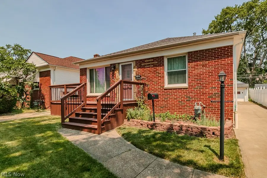 5814 Sunderland Drive, Parma, OH 44129 - #2