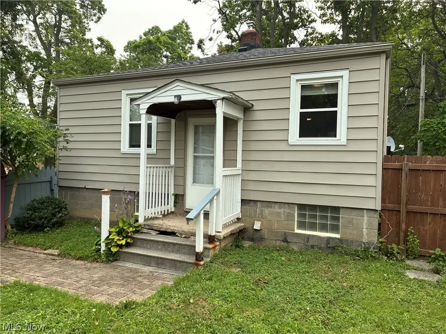 336 Taylor Street, Amherst, OH 44001 - #2