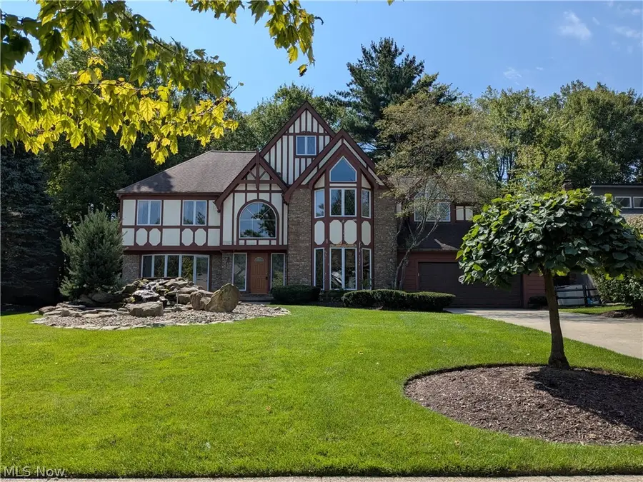 32760 Shadowbrook Drive, Solon, OH 44139 - #2